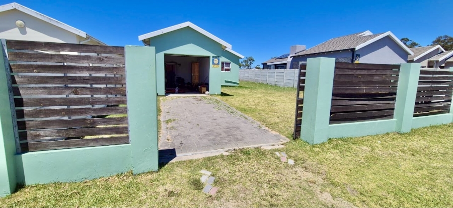 3 Bedroom Property for Sale in Overbaakens Eastern Cape
